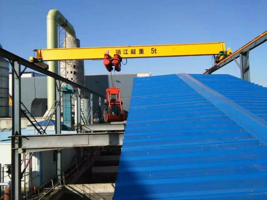 多瓣式抓斗起重機(jī)的應(yīng)用及簡介