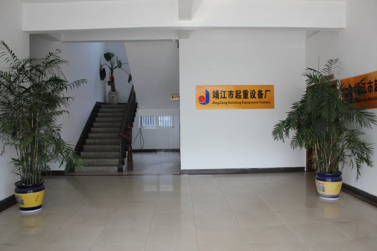 靖起承接各類規(guī)格起重機(jī)的定制服務(wù)！