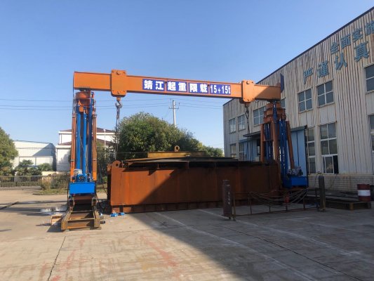 門式起重機(jī)操作時的安全距離【靖江起重】